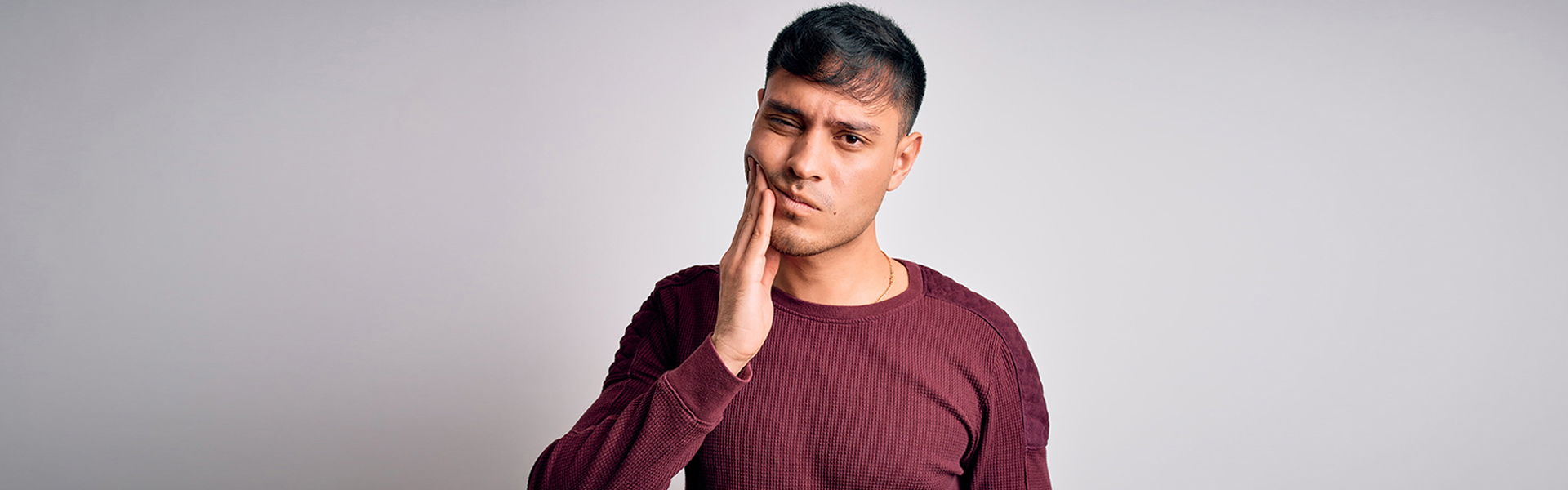 How can I alleviate jaw pain and discomfort associated with teeth cleaning?